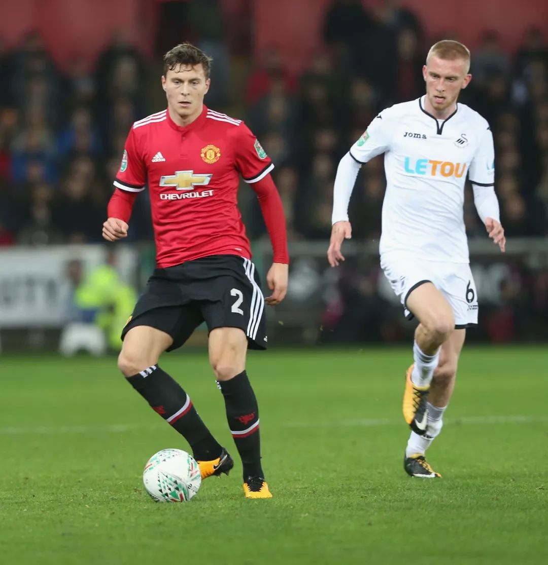 全隊上下展 全隊上下展